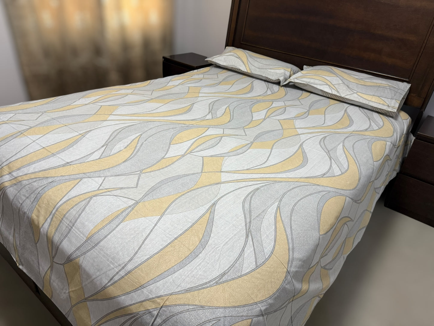 Reversible Beige/Light Brown